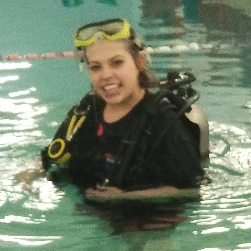 Meet your Posher, Dana